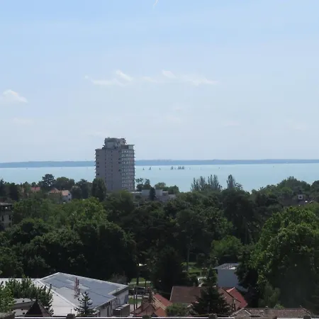 מלון Balatonalmádi Prima Porta Vendeghaz מראה חיצוני תמונה