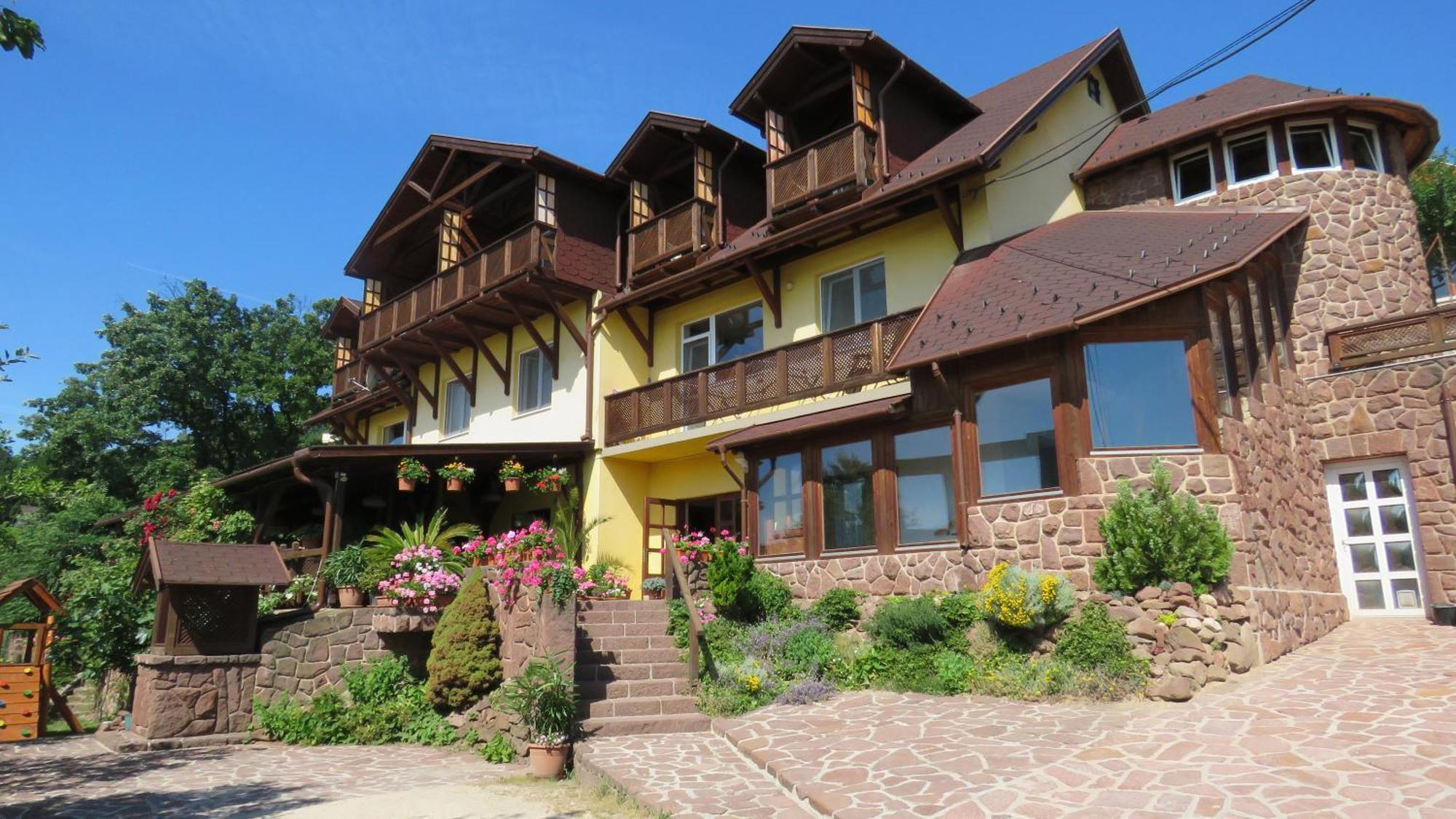 Guest house Prima Porta Vendeghaz