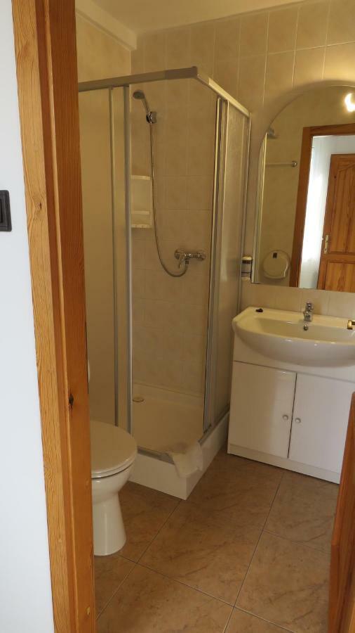 Prima Porta Vendeghaz Guest house